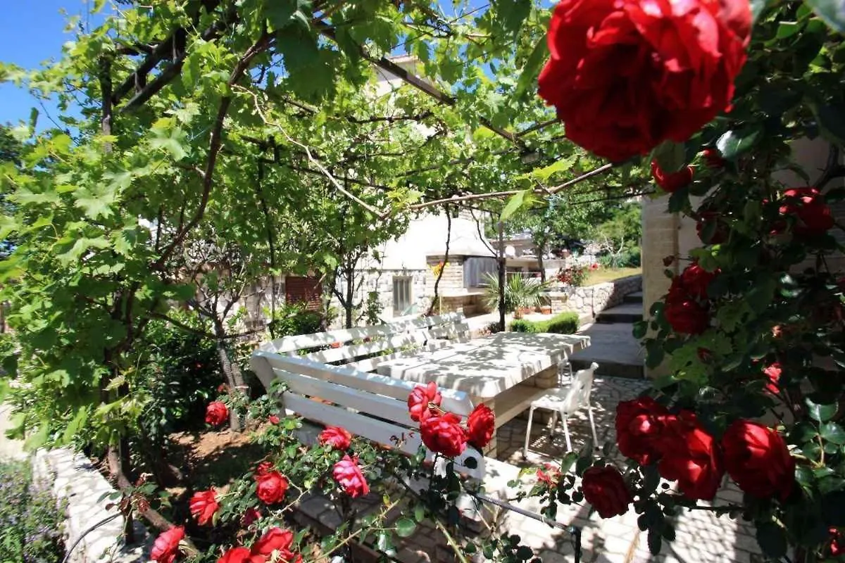 Apartments In Dramalj 5747 B