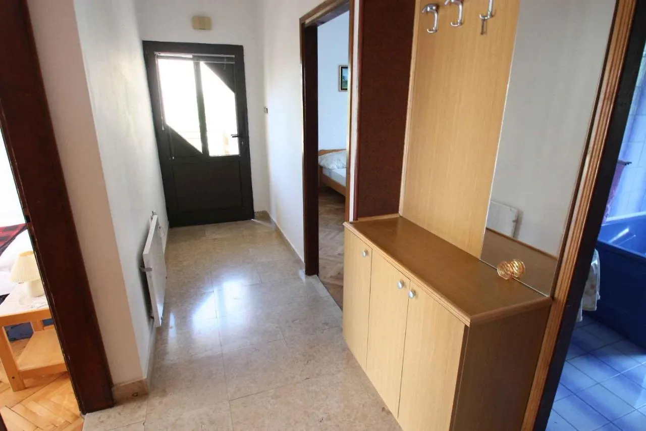 Apartments In Dramalj 5747 B