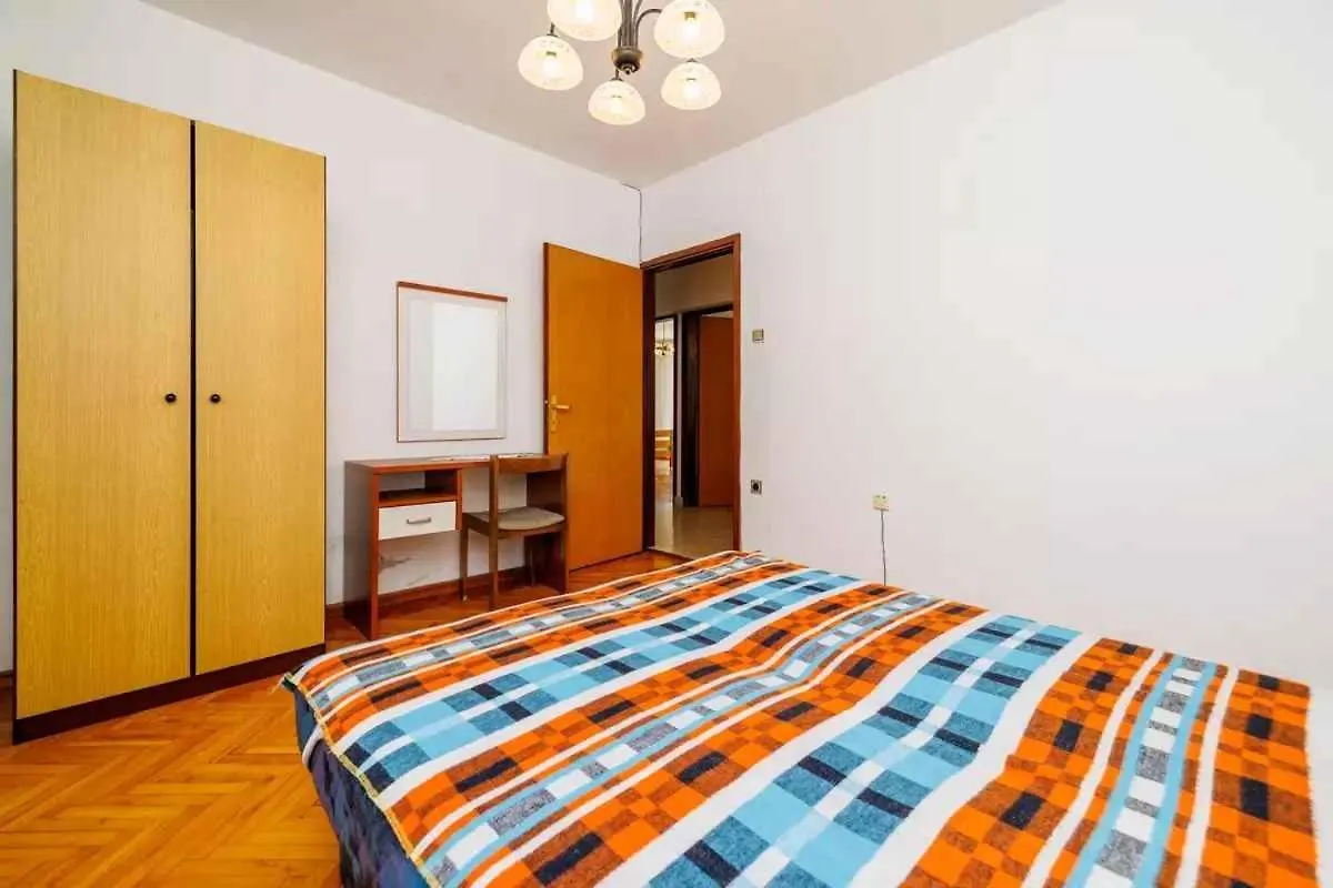 Apartments In Dramalj 5747 B